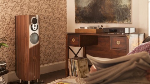 two-channel-audio-makes-your-home-sound-like-a-concert-hall
