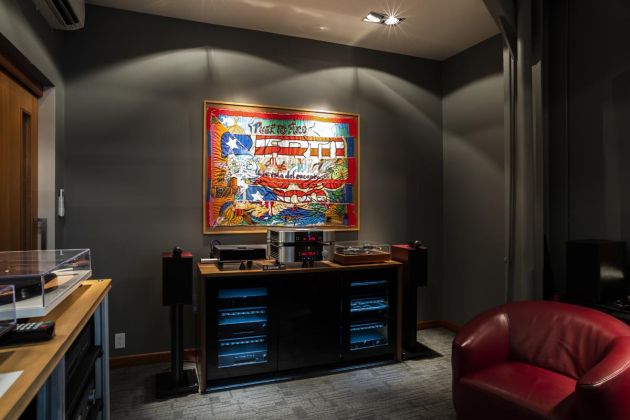 Audiovisionaries Showroom with Speakers